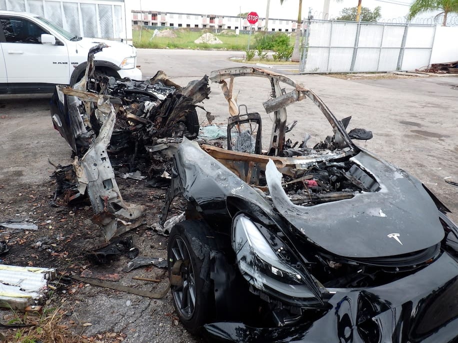 Jury: Tesla just 1% to blame for teen driver’s fiery crash